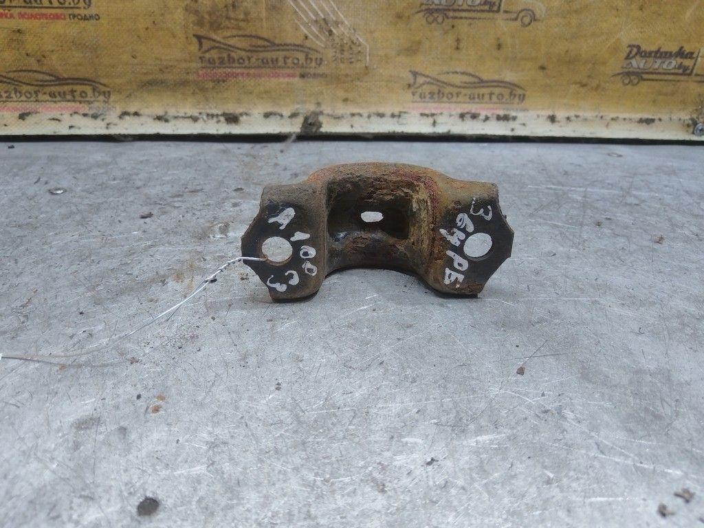 Крепление втулки стабилизатора 0NO0VW Audi 100 - Фото 3