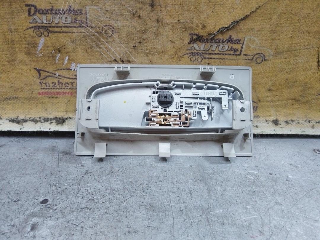 Фонарь салона (плафон) AOBUC7 Ford Focus - Фото 2