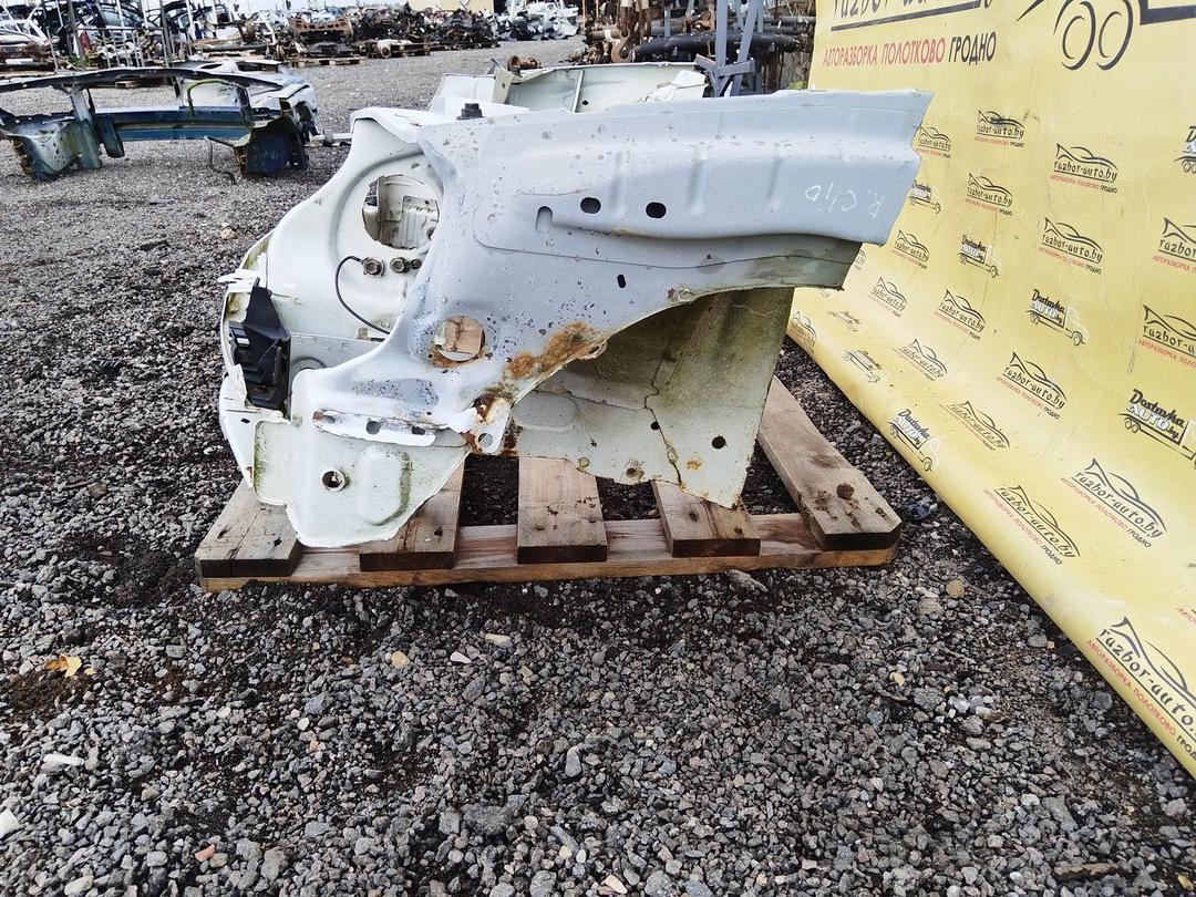 Передняя панель крепления облицовки (телевизор) U81R1G Renault Clio купить с доставкой