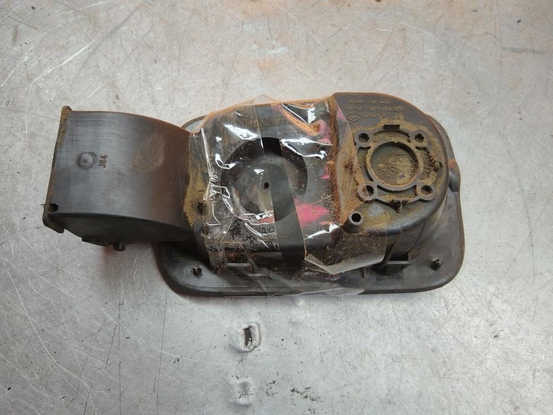 Лючок топливного бака E655HJ Renault Scenic - Фото 2