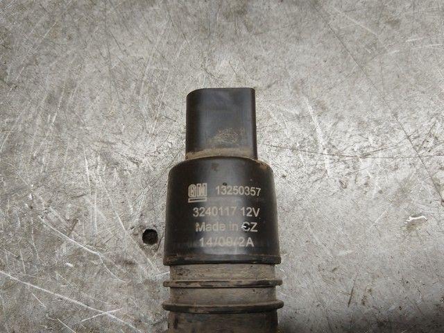 Насос (моторчик) омывателя стекла D35WTP Opel Insignia - Фото 3