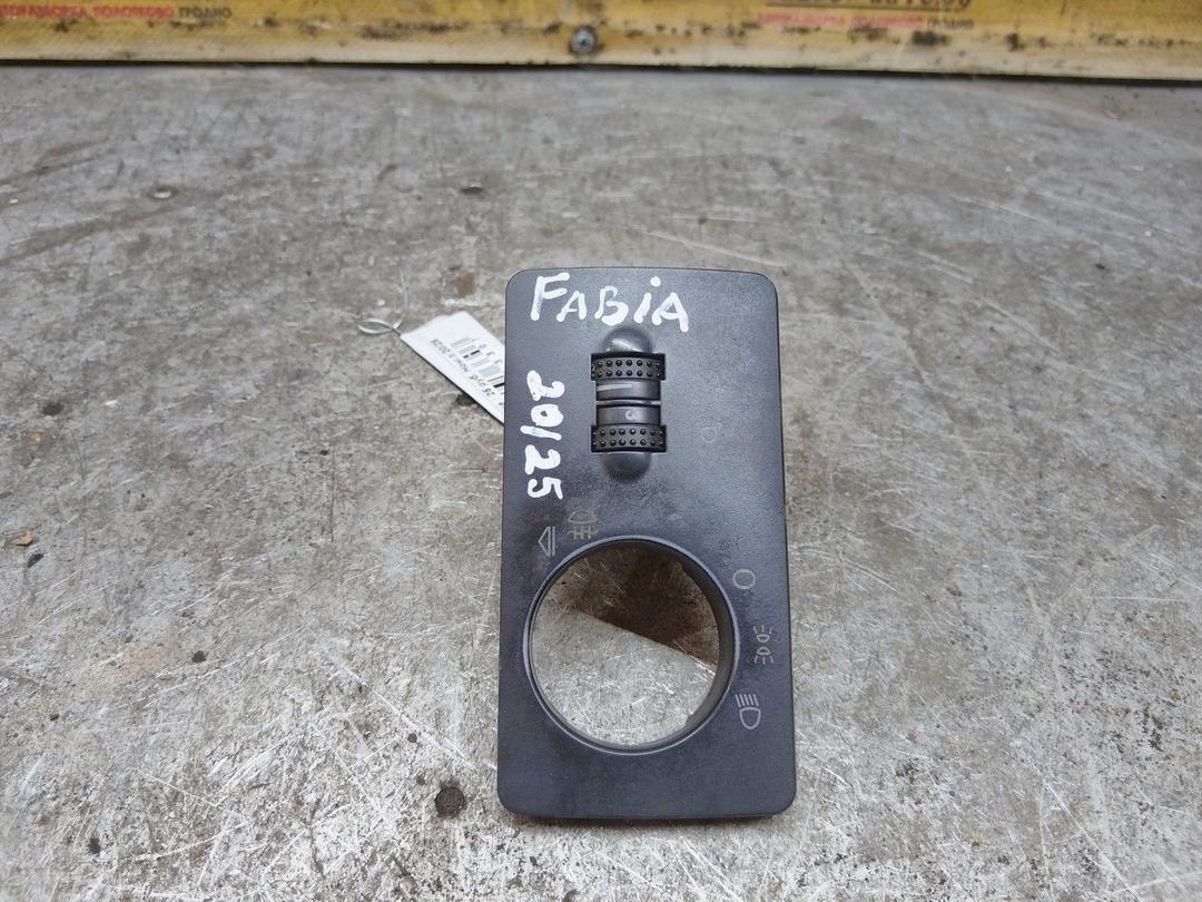 Кнопка корректора фар RF1A3X Skoda Fabia