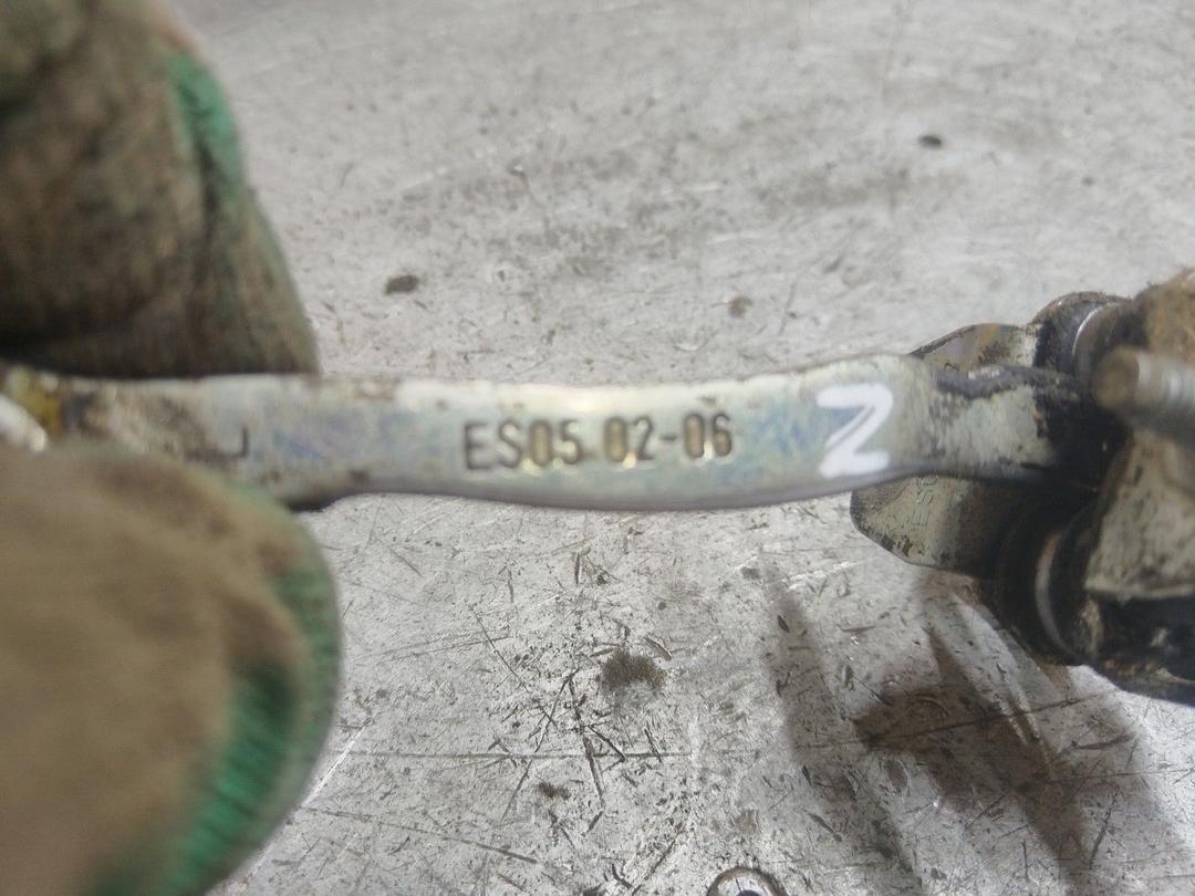 Ограничитель открывания двери задней 66REUX Opel Vectra купить на авторазборке