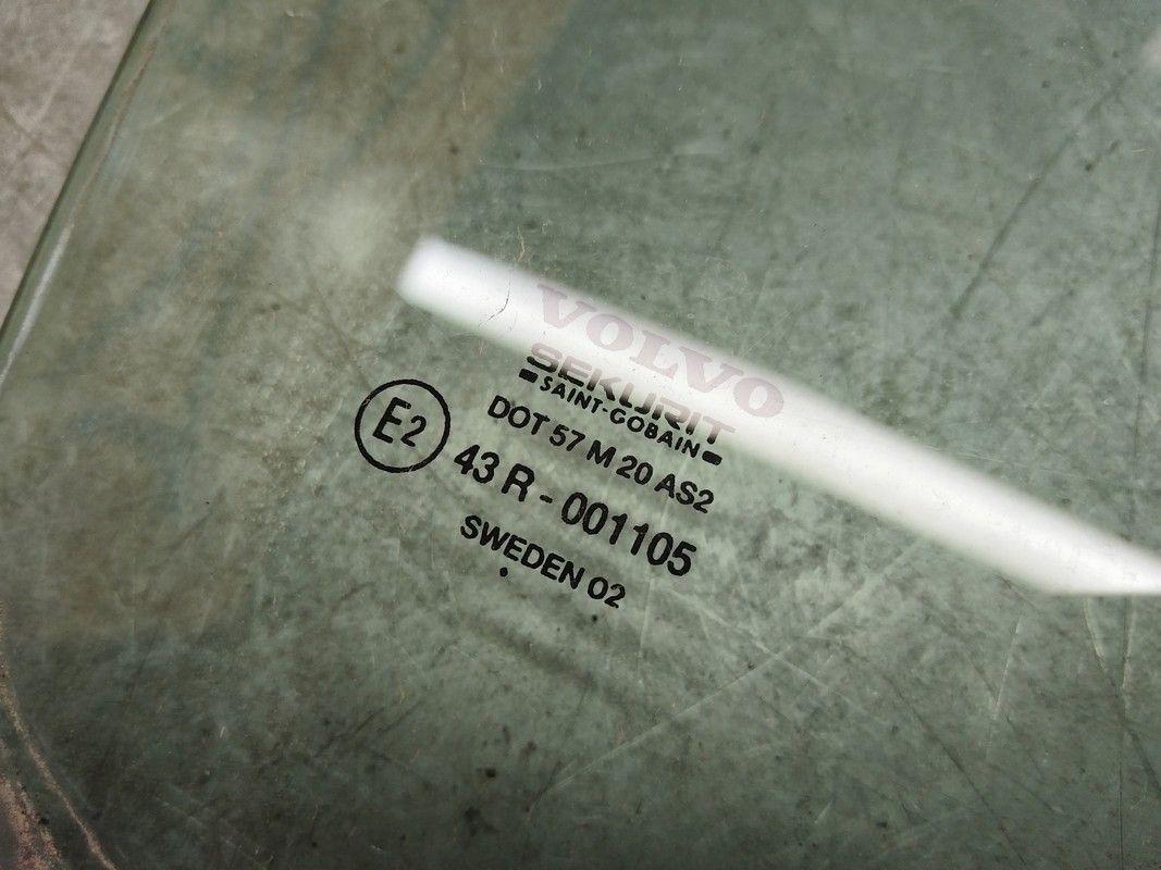 Стекло двери задней правой RP4Y8L Volvo V70 - Фото 2