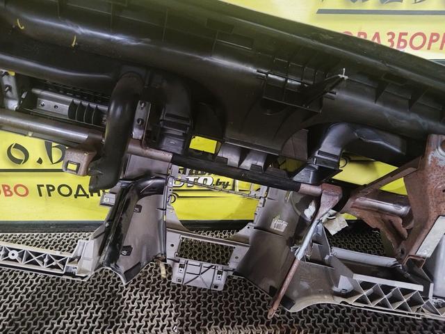 Панель передняя салона (торпедо) R4W0BG Citroen C5 undefined