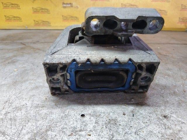 Подушка крепления двигателя HT43A3 Volkswagen Passat купить на авторазборке