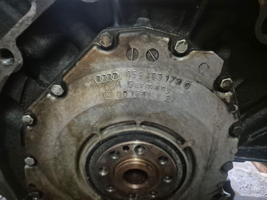 Двигатель Z7QBUZ Audi A4 купить с доставкой. Огромный выбор запчастей и марок авто. У нас есть практически все.