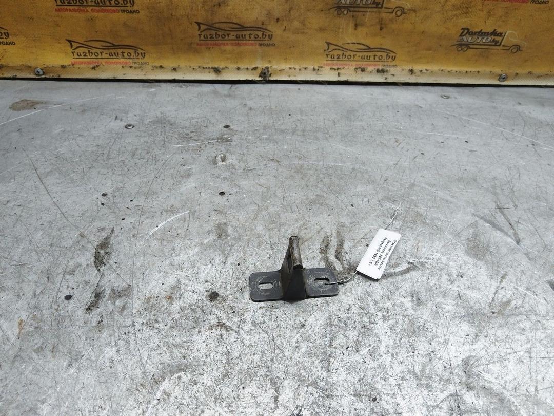 Ответная часть замка багажника X9T4GA Peugeot 405 - Фото 1