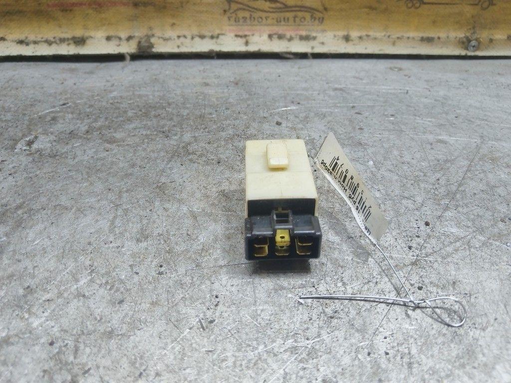 Блок управления центральным замком OE31BK Mazda Xedos 6 - Фото 2