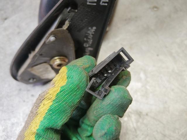 Зеркало наружное правое MUACXS Skoda Fabia купить на авторазборке