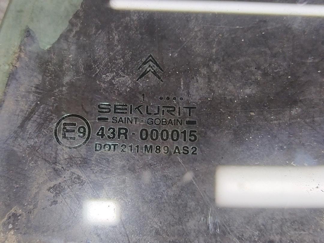Стекло двери задней левой 18MX9C Citroen Xsara Picasso купить