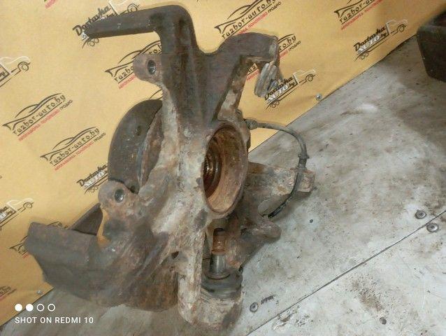 Кулак поворотный правый J3DUKB Mercedes ML W163 купить в магазине запчастей бу