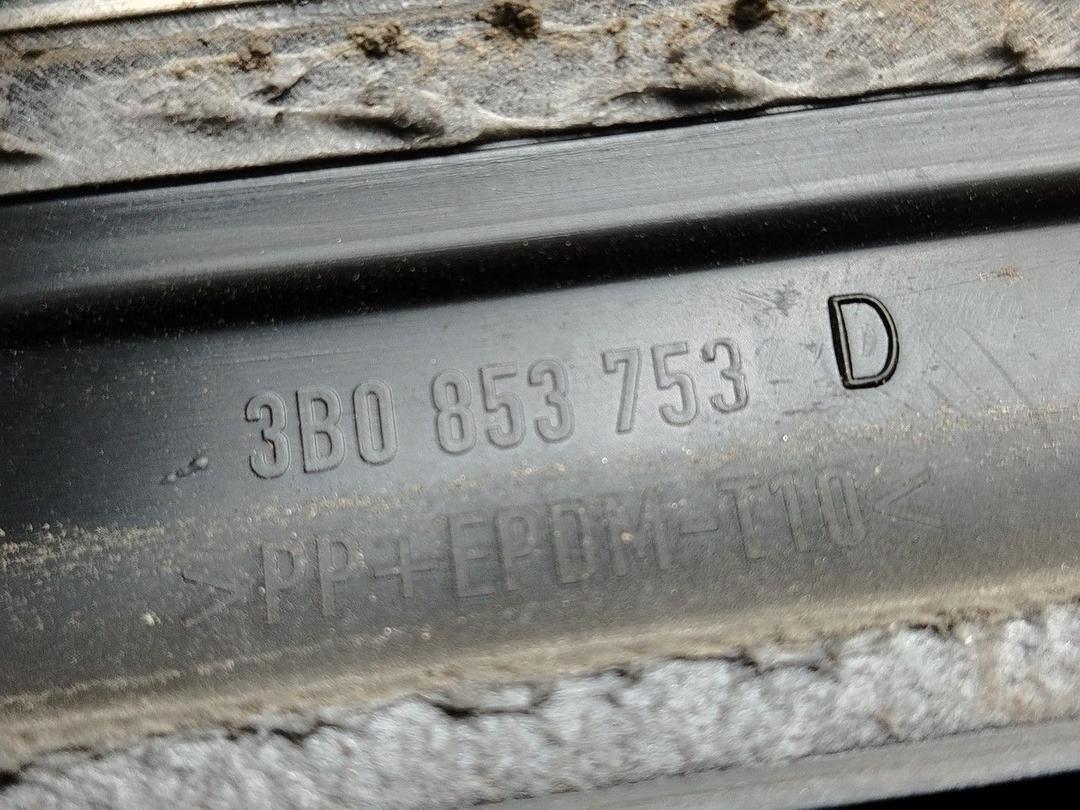 Молдинг двери задней левой 2CQ3CR Volkswagen Passat - Фото 3