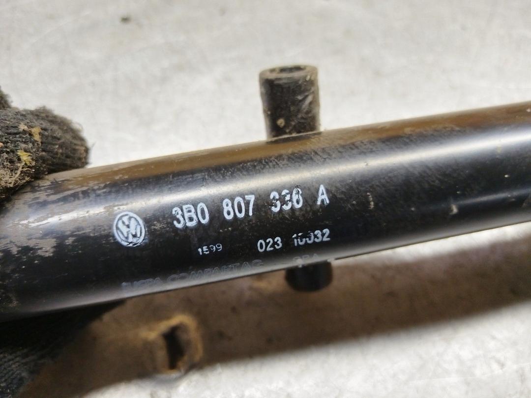 Клык бампера задний левый OX7QRA Volkswagen Passat - Фото 4