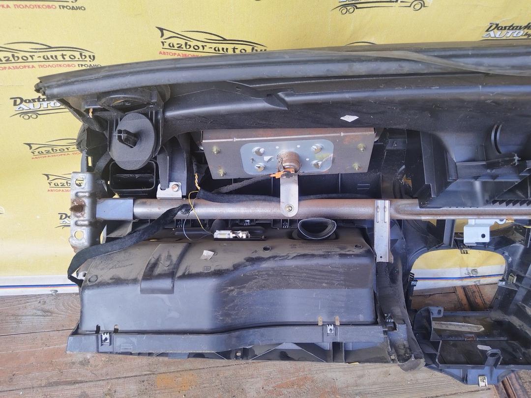 Панель передняя салона (торпедо) 3Z12BA Peugeot 607 undefined
