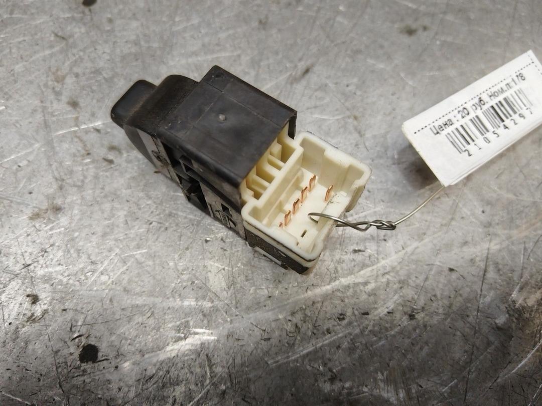 Кнопка центрального замка RYU9EU Subaru Forester - Фото 2