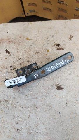 Петля капота BY4Z8Z Audi A4 купить на авторазборке