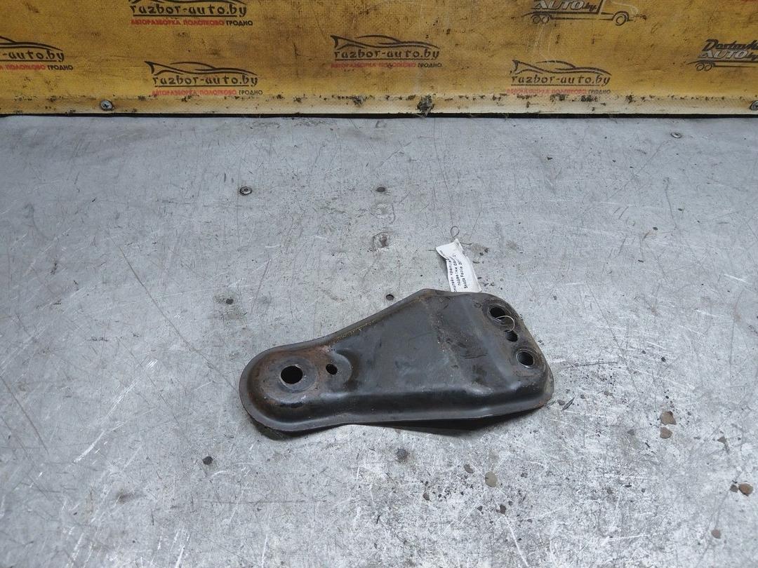 Кронштейн крепления балки подвески 0A4S69 Skoda Fabia купить