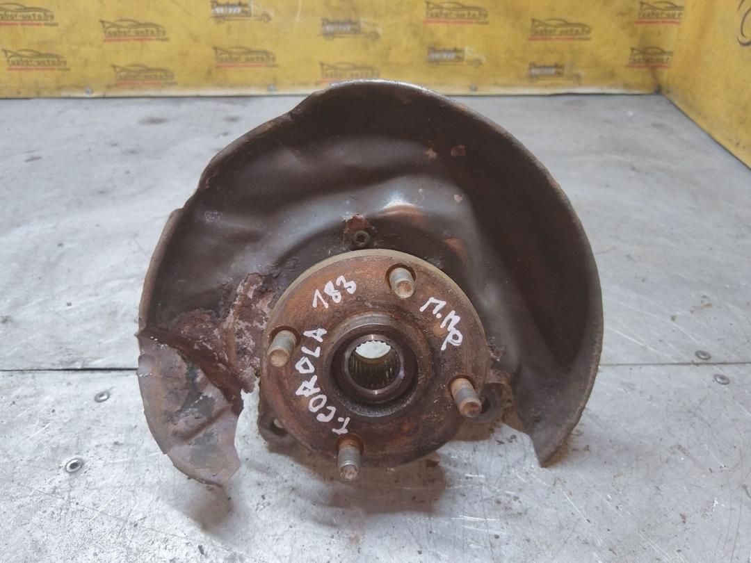 Кулак поворотный правый RJQNQ8 Toyota Corolla