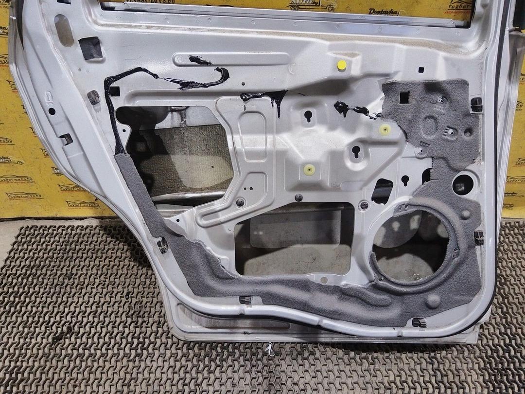 Дверь задняя левая L2SM19 Ford Mondeo undefined