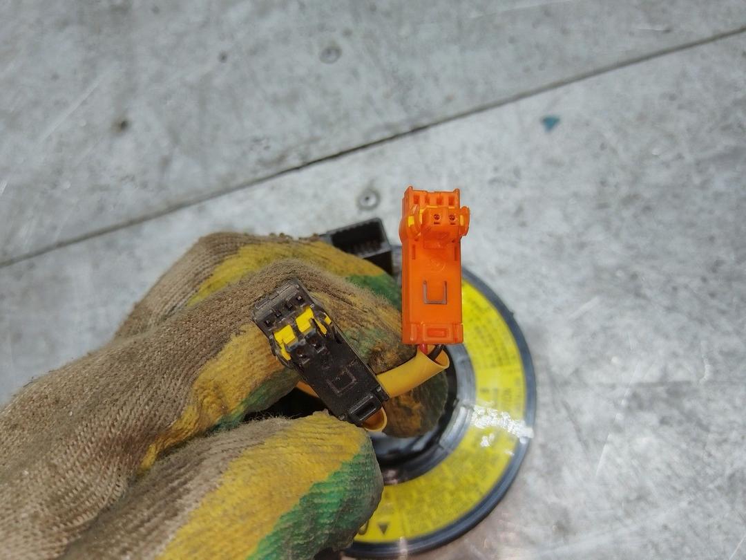 Шлейф руля 8M8A6D Toyota Avensis - Фото 5