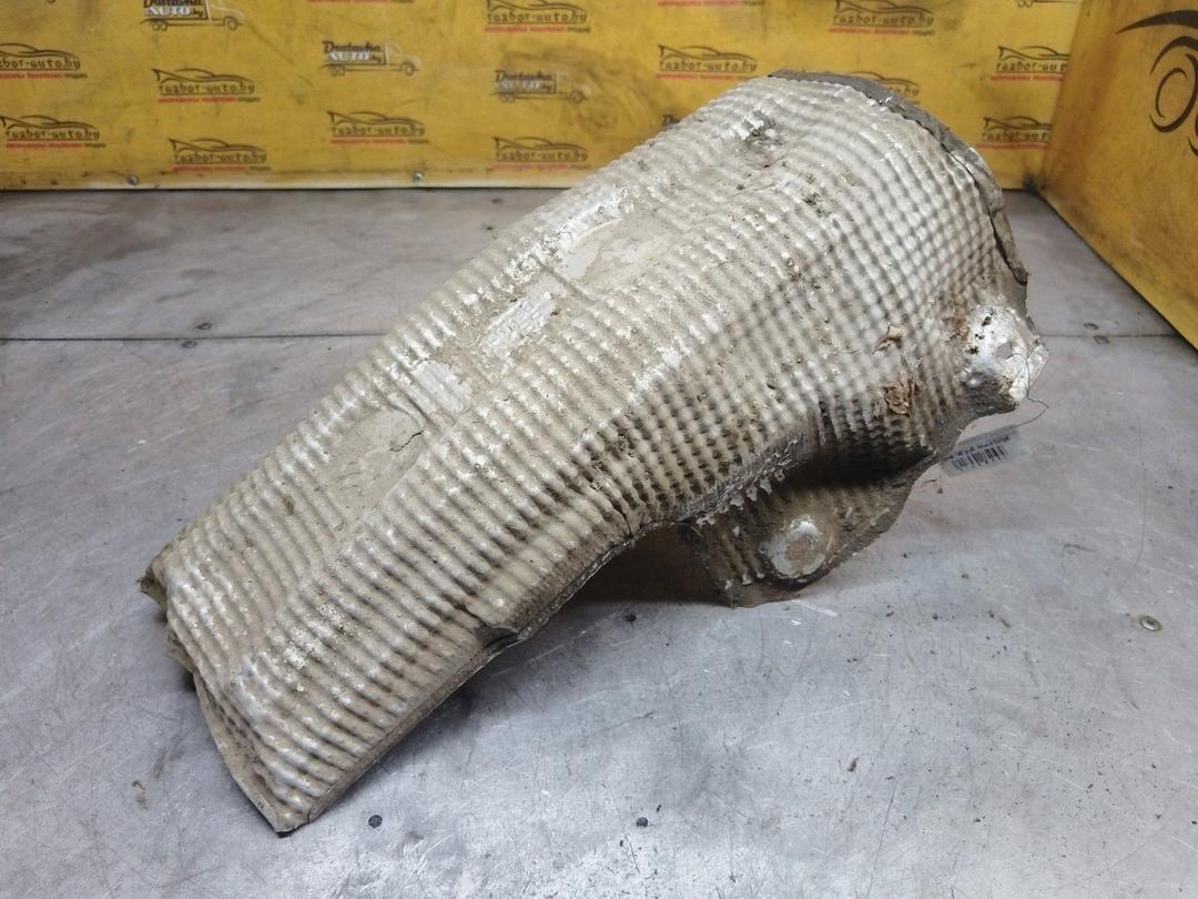 Тепловой экран глушителя I39OZ0 Volkswagen Passat купить