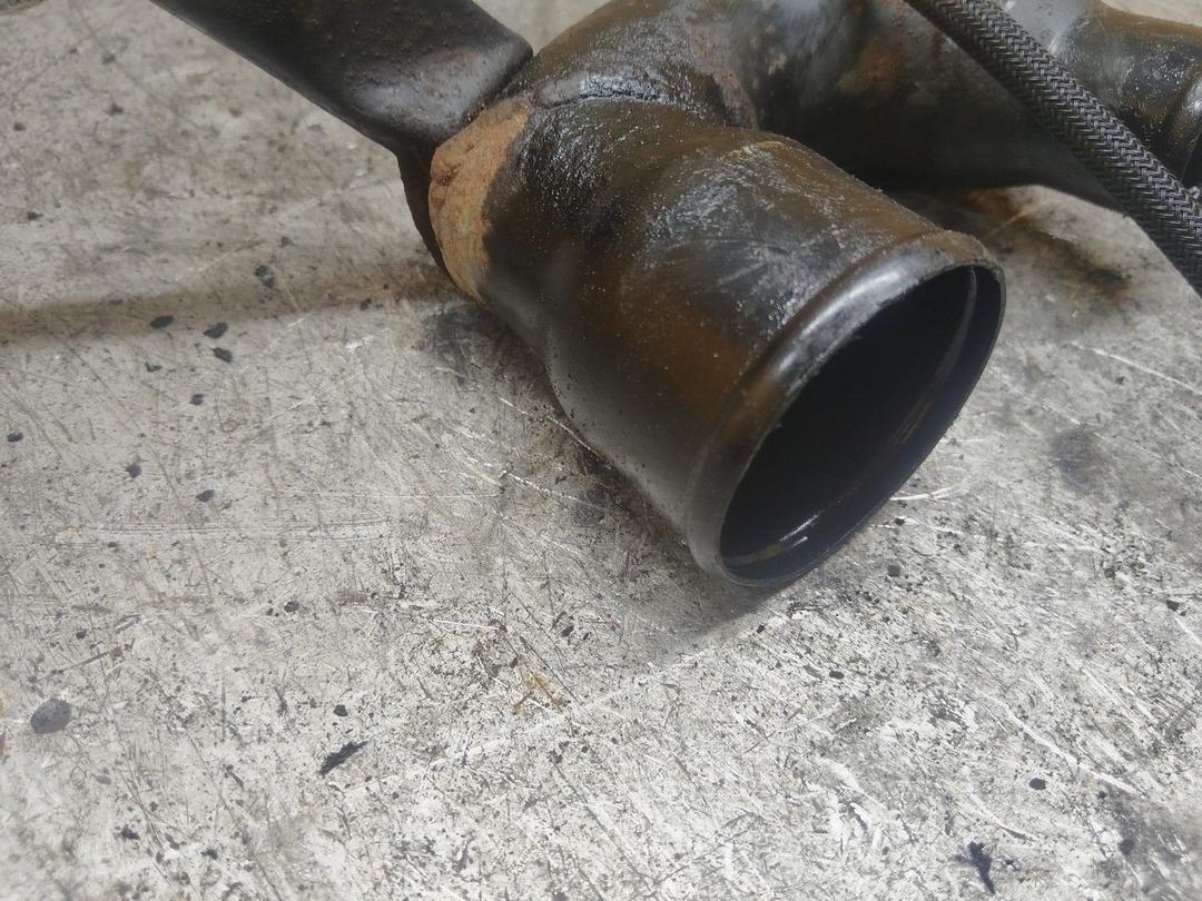Патрубок турбины EC0N89 Toyota Corolla купить
