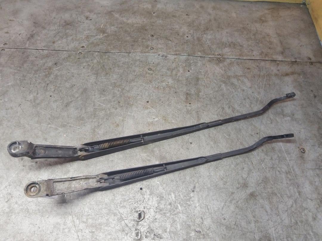 Щеткодержатель (поводок стеклоочистителя, дворник) UP7LLG Hyundai Matrix - Фото 4