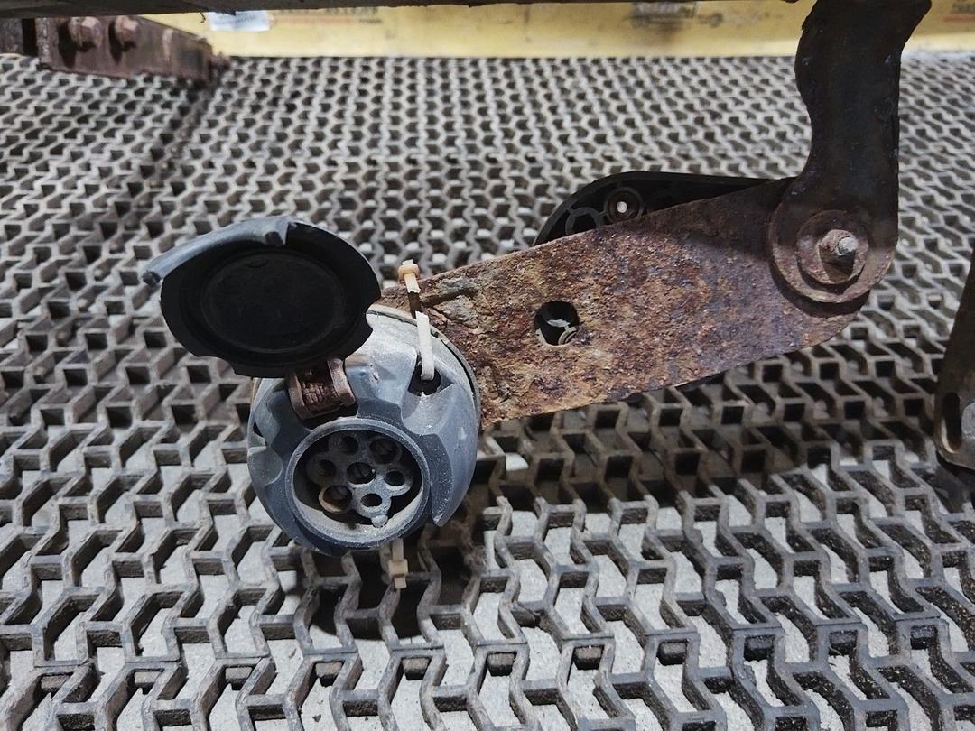 Прицепное устройство (фаркоп) SHMRTW Ford Mondeo купить в магазине запчастей бу