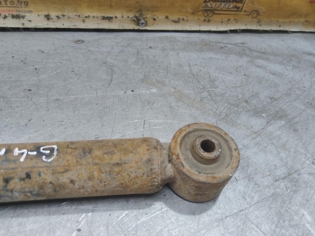 Амортизатор задний левый U6246A Volkswagen Golf - Фото 2