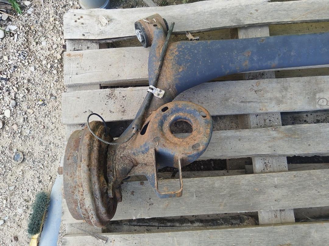 Балка подвески задняя Z6SUM7 Skoda Fabia undefined