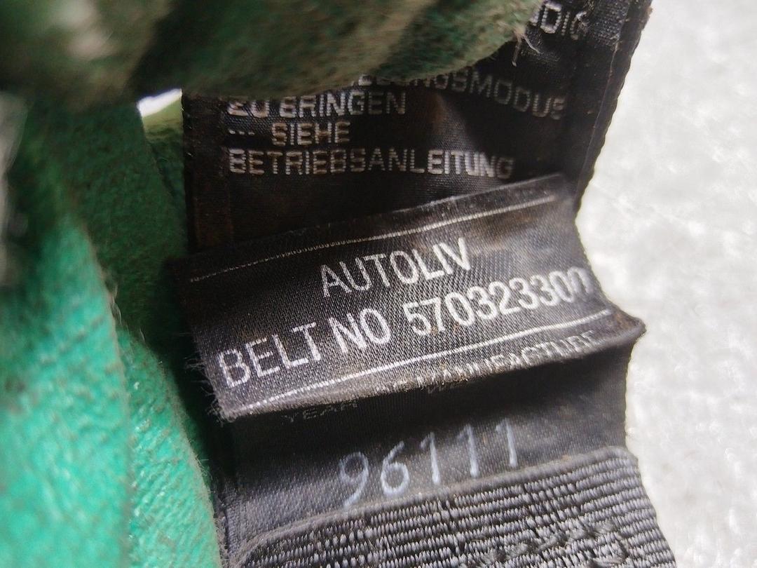 Ремень безопасности задний левый EFOU8X Mitsubishi Carisma купить в магазине запчастей бу