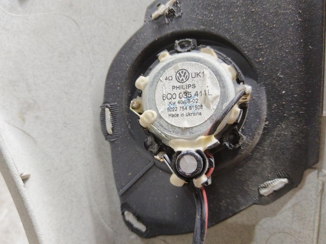 Обшивка стойки передней левой ZWDV98 Volkswagen Polo купить в магазине запчастей бу