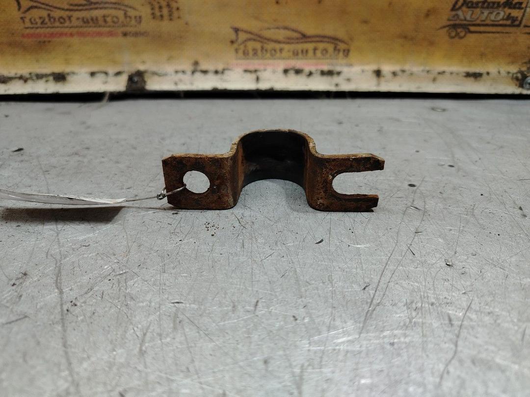 Крепление втулки стабилизатора INODG9 Nissan Primera - Фото 3