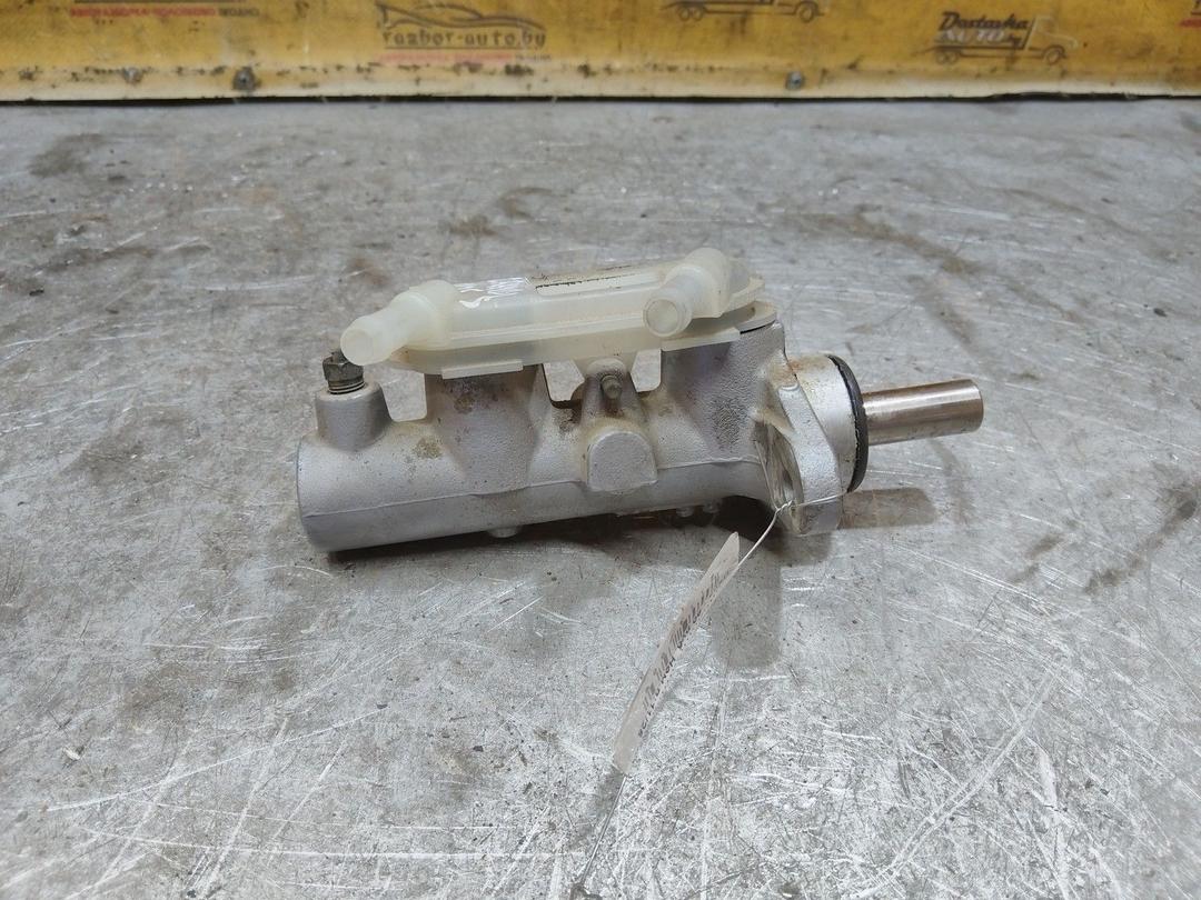 Цилиндр тормозной главный WC45O5 Mitsubishi Grandis купить в магазине запчастей бу