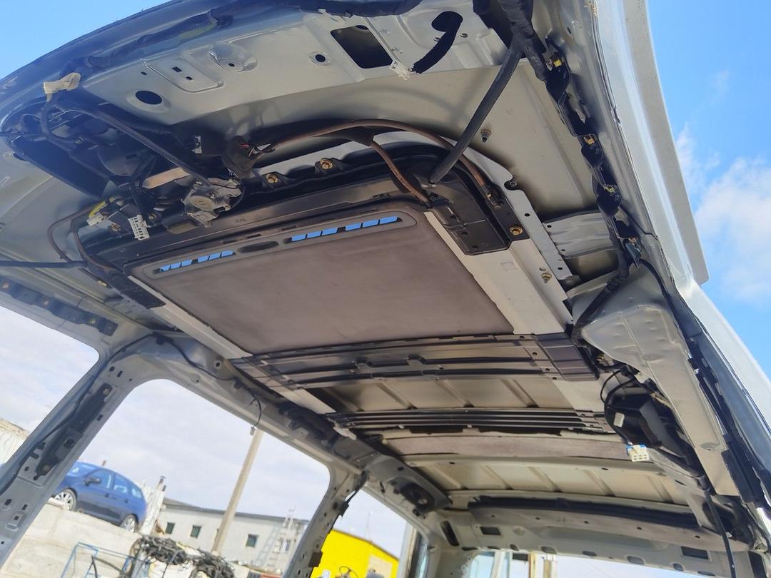 Крыша F6M2M2 Kia Carnival - Фото 6