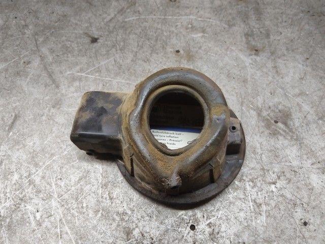 Лючок топливного бака Y0C2TX Volkswagen Passat - Фото 3