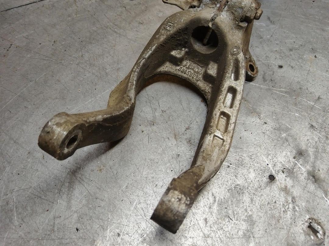 Амортизатор передний левый GA6XN2 Alfa Romeo 147 купить в магазине запчастей бу