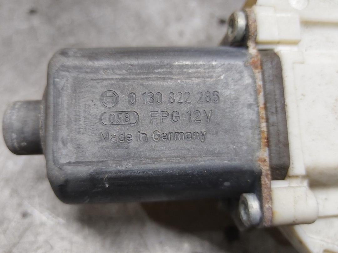 Стеклоподъемник электрический передний правый F8ZRS6 Ford Mondeo купить с доставкой