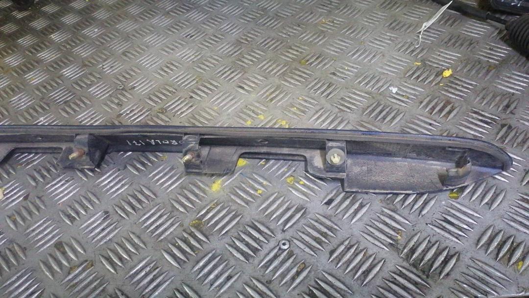 Накладка подсветки номера T1OYTD Toyota Corolla - Фото 3