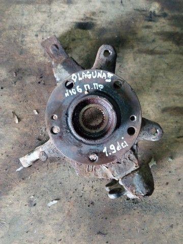 Кулак поворотный правый CFXSBZ Renault Laguna