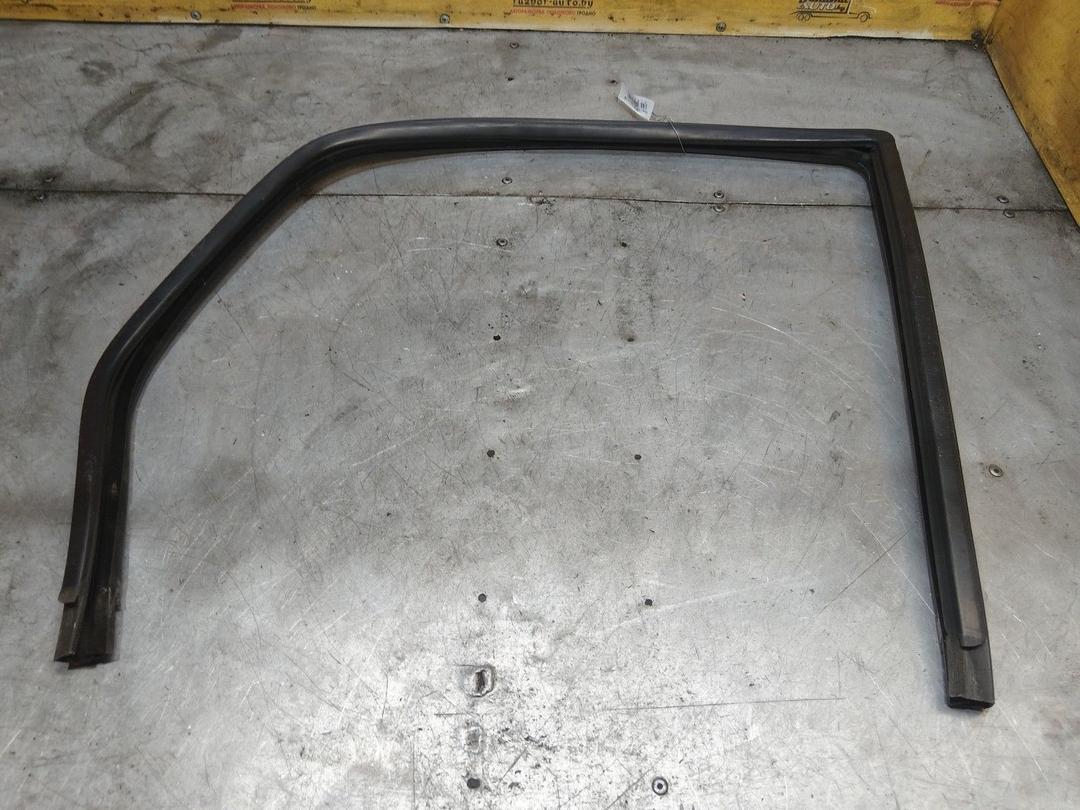 Уплотнитель 9E44F2 Renault Scenic купить