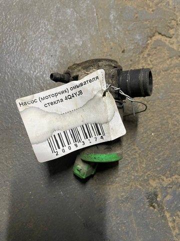 Насос (моторчик) омывателя стекла 4Q4YJ8 Citroen Evasion