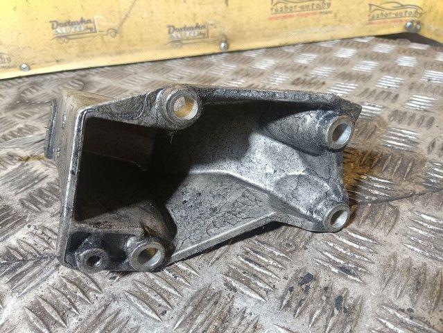 Кронштейн двигателя 323170 Audi A4 купить в магазине запчастей бу