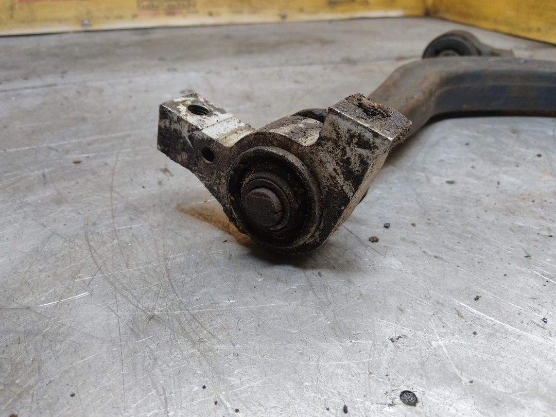 Рычаг передний левый 90BZNJ Citroen C5 купить