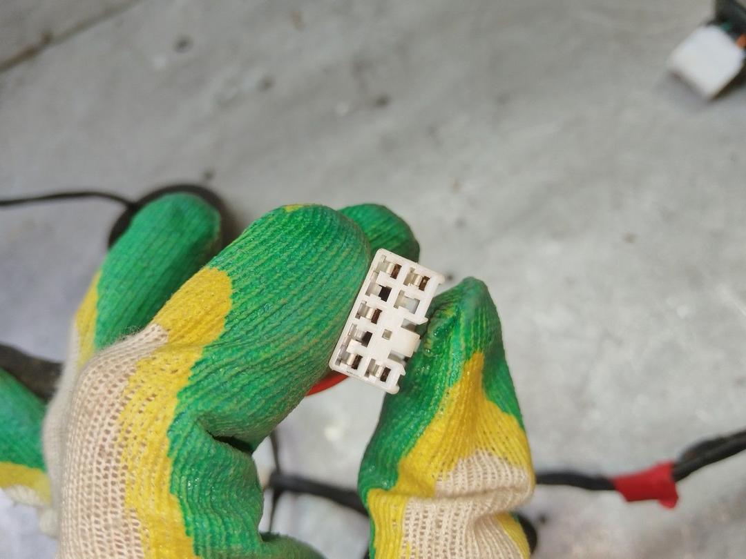 Проводка двери задней правой 9220EG Kia Sorento купить в магазине запчастей бу