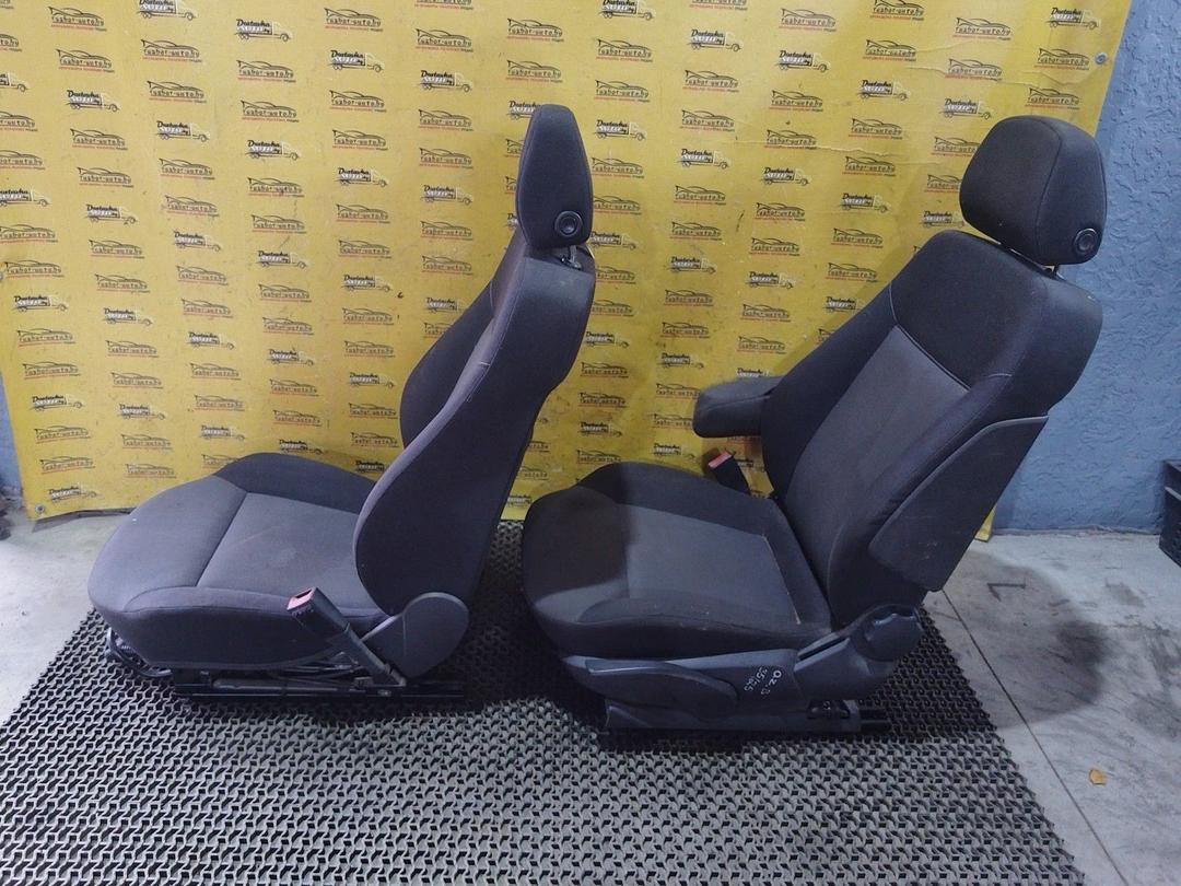 Сиденье переднее BUJ76L Opel Zafira купить с доставкой