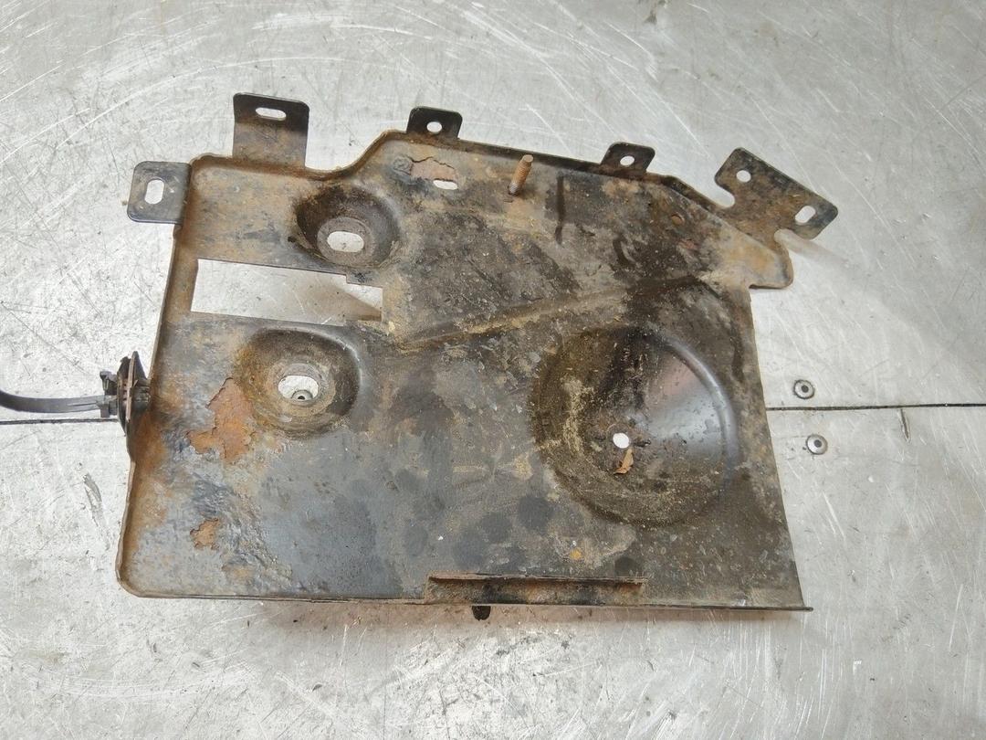 Полка аккумулятора BCDW2H Volvo V40 - Фото 2