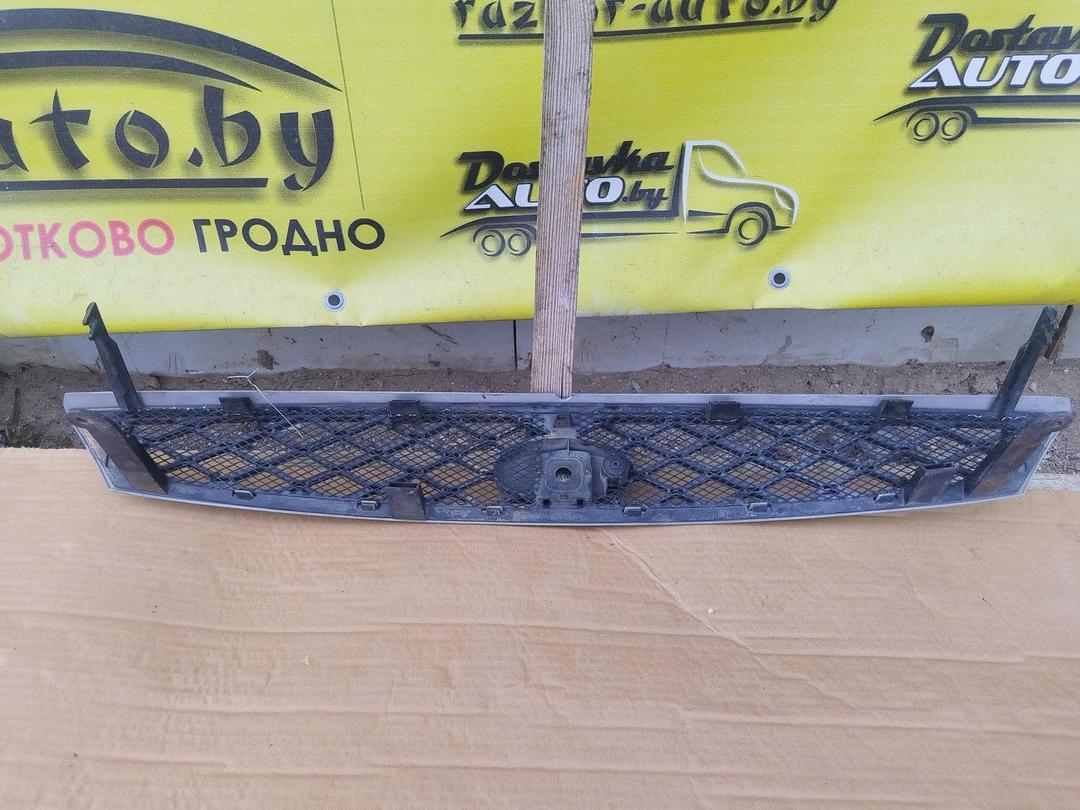 Решетка радиатора 4I2ZMV Ford Focus купить