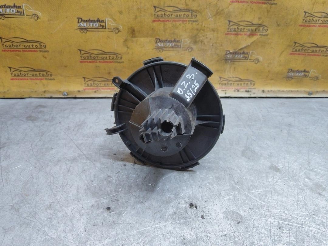Моторчик печки GY28X2 Opel Zafira купить в магазине запчастей бу